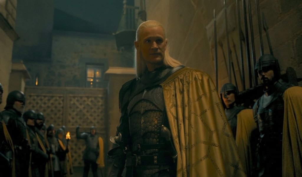 house of the dragon season 3 episode 2 prince daemon targaryen with gold cloaks army in kings landing