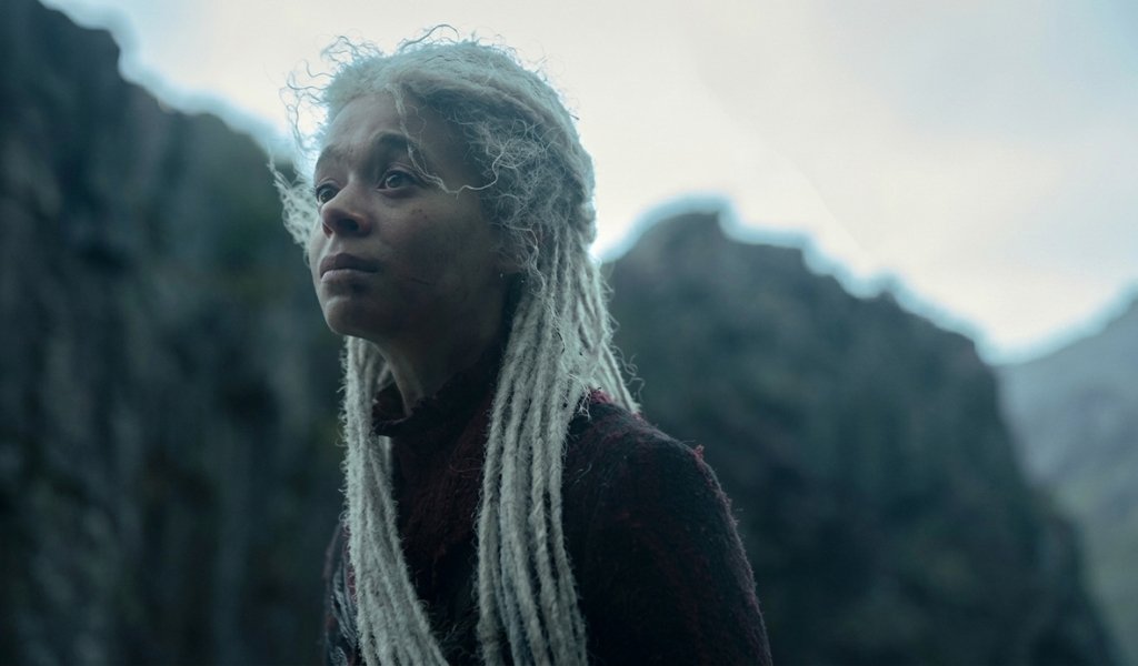 Rhaena Targaryen searching for the wild dragon Sheepstealer in the Vale, highlighting rhaena targaryen sheepstealer season 3 arc.