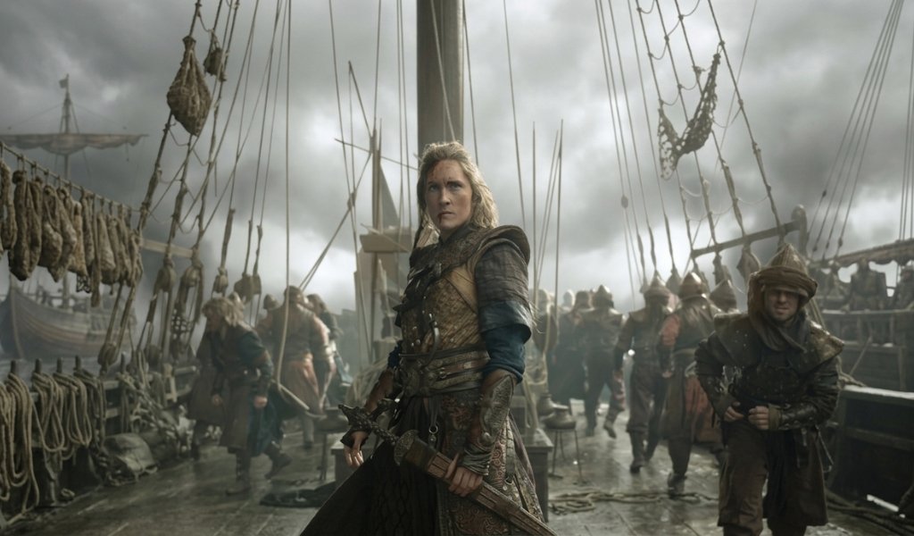 Triarchy Admiral Sharako Lohar fighting during the naval battle of the Gullet.