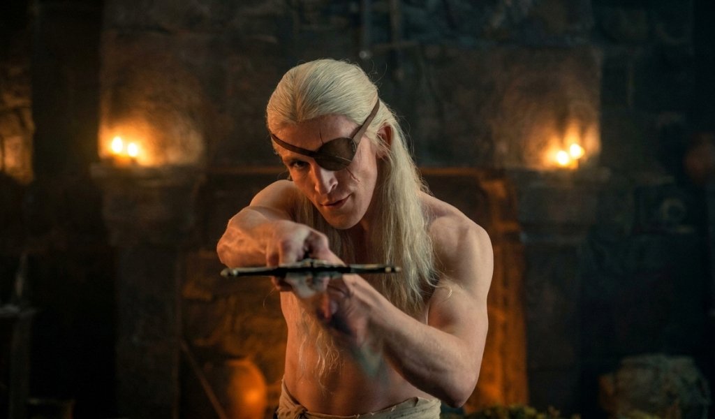Aemond and Vhagar Harrenhal storyline showing Prince Aemond Targaryen in Season 3